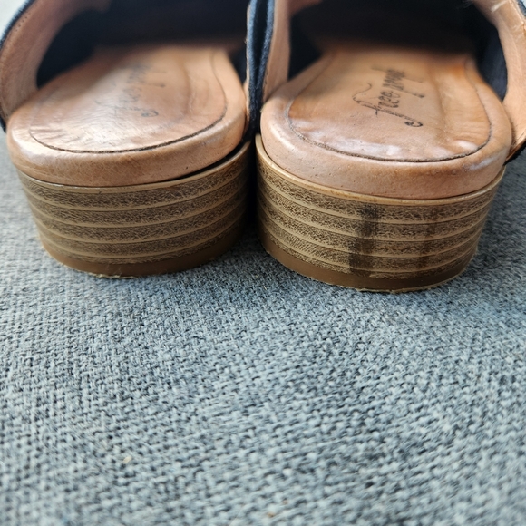 Free People At Ease Loafers/ Mules Black Slip On Women's Size 8 - Picture 6 of 11